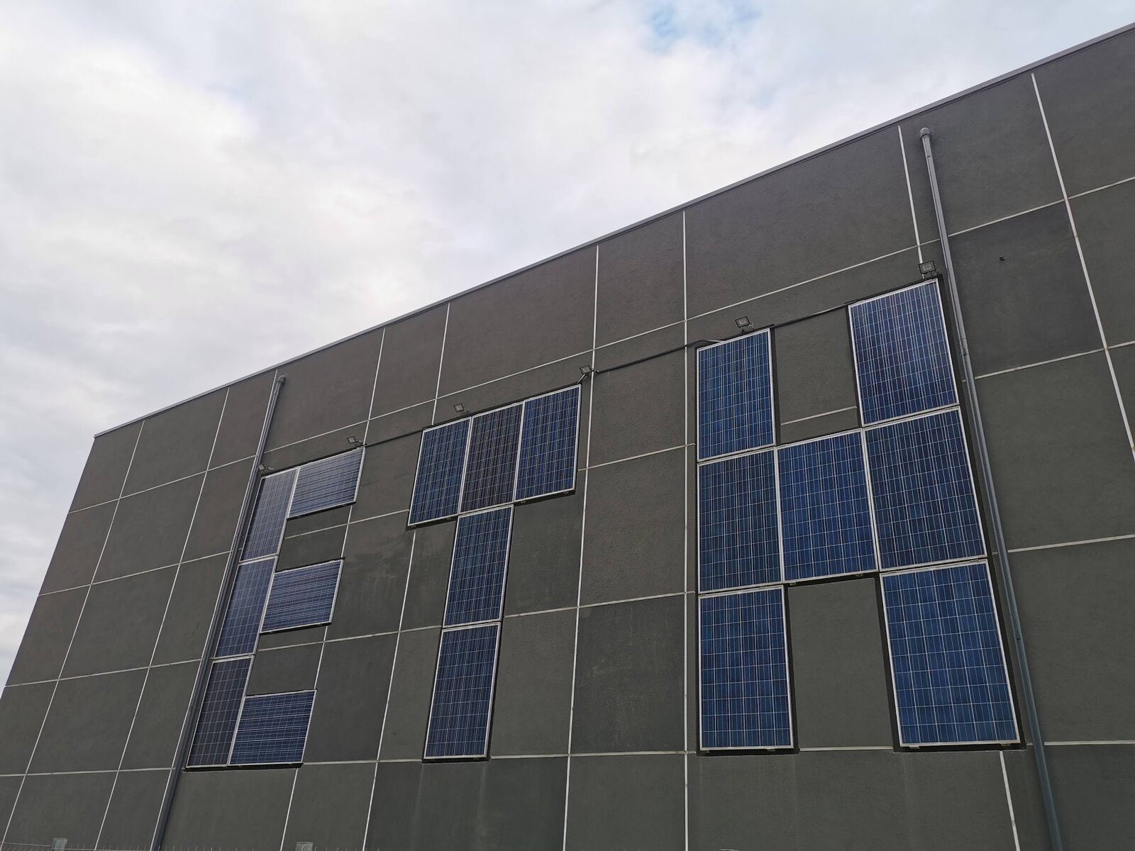 Laborator SNE — centrală fotovoltaică ETH